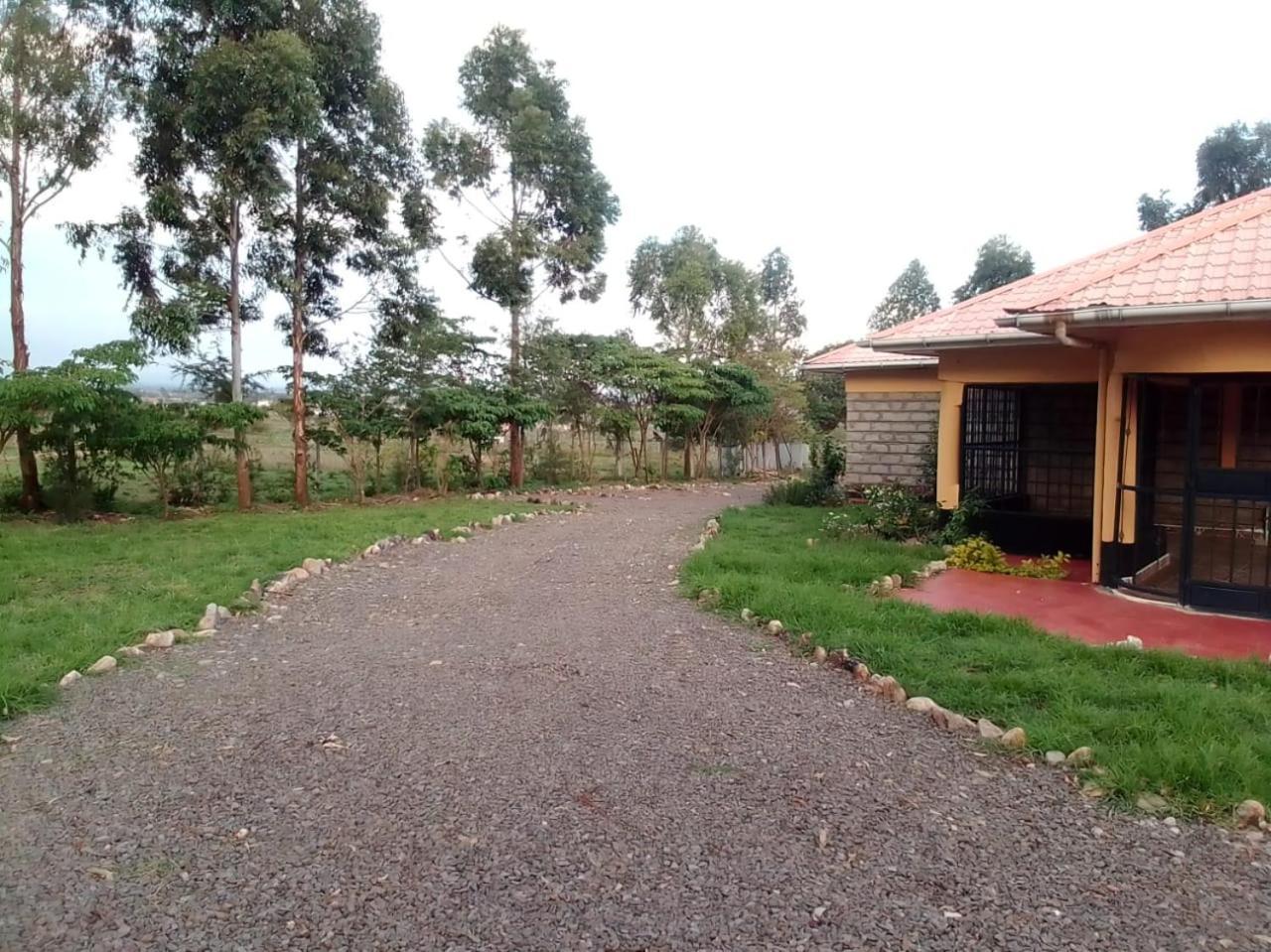 Esniko Villa Narok Exteriör bild