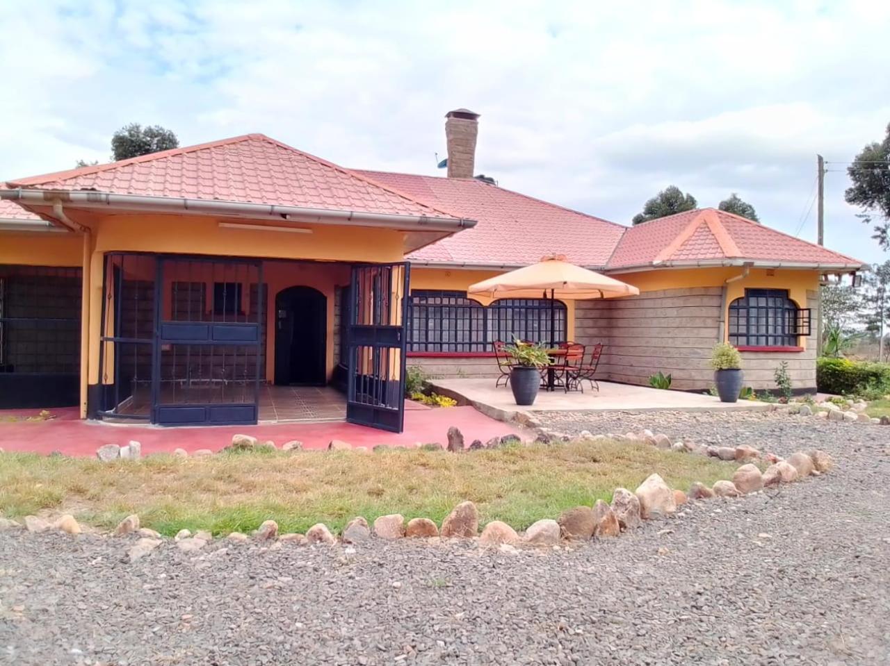 Esniko Villa Narok Exteriör bild